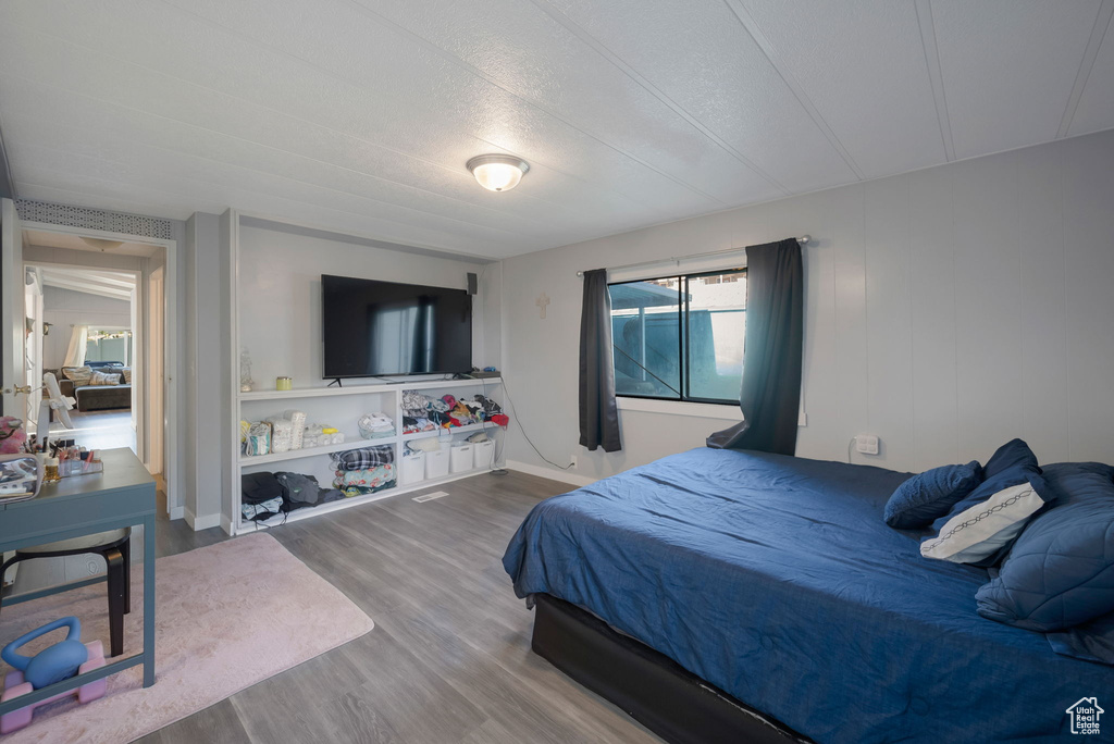 Photo 14 for MLS #2104492 at 1077 W 500 North