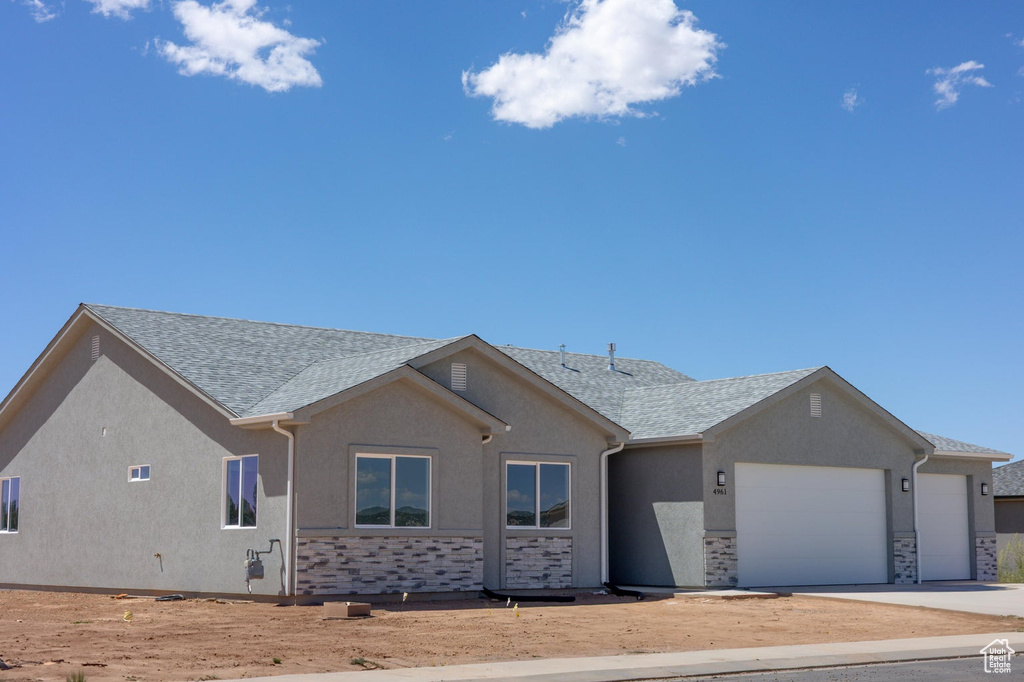 Photo 2 for MLS #2104494 at 4961 N Winchester Dr