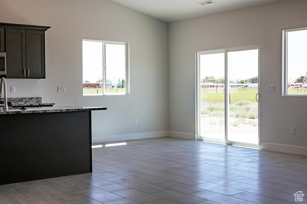Photo 5 for MLS #2104494 at 4961 N Winchester Dr