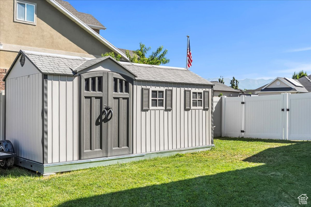 1112 S 1825 W Syracuse, UT 84075