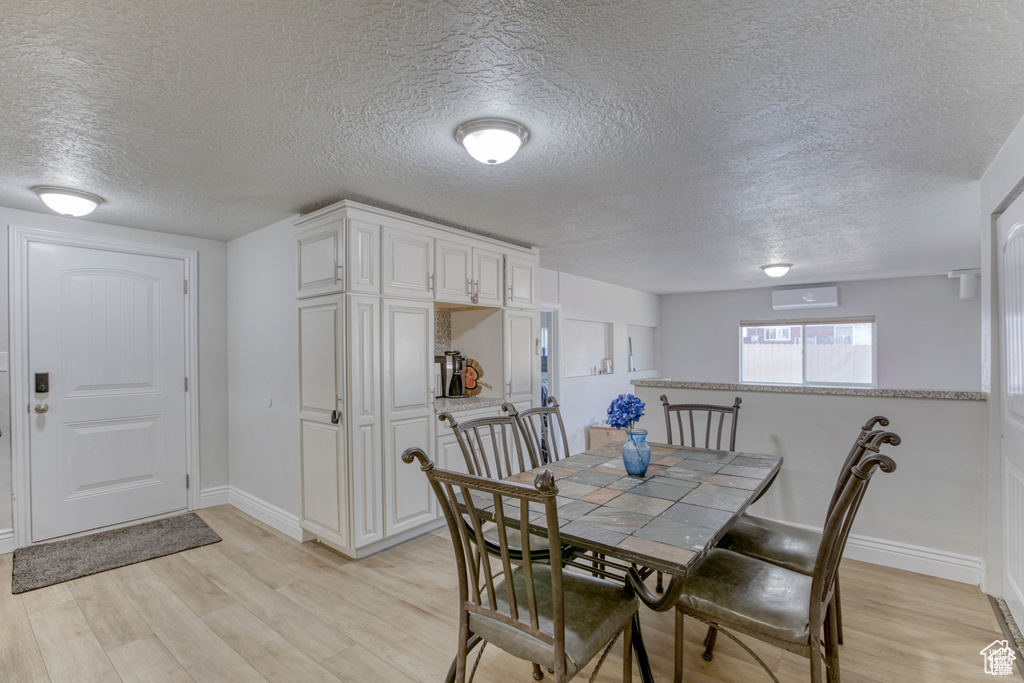 3342 S LYNNBROOK DR Magna, UT 84044