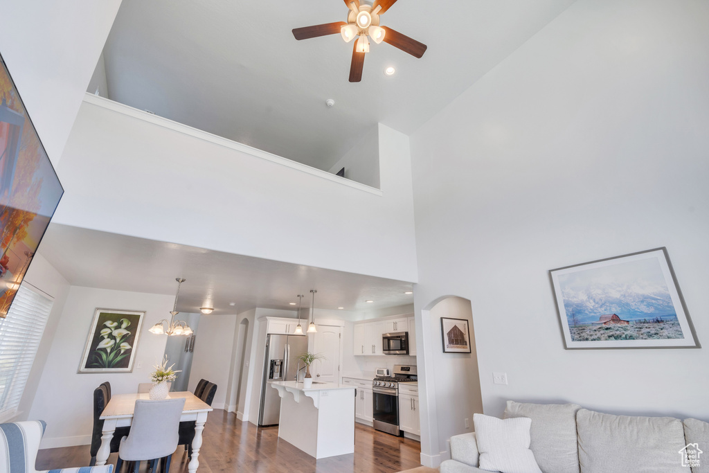 16284 S COUPLER LN Bluffdale, UT 84065