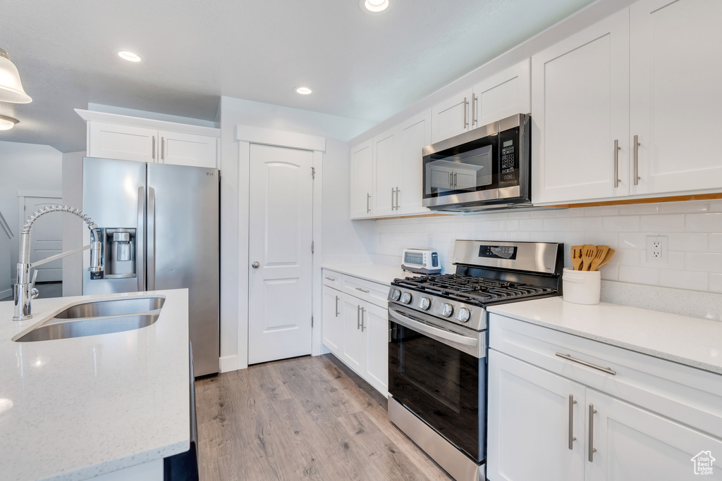 16284 S COUPLER LN Bluffdale, UT 84065