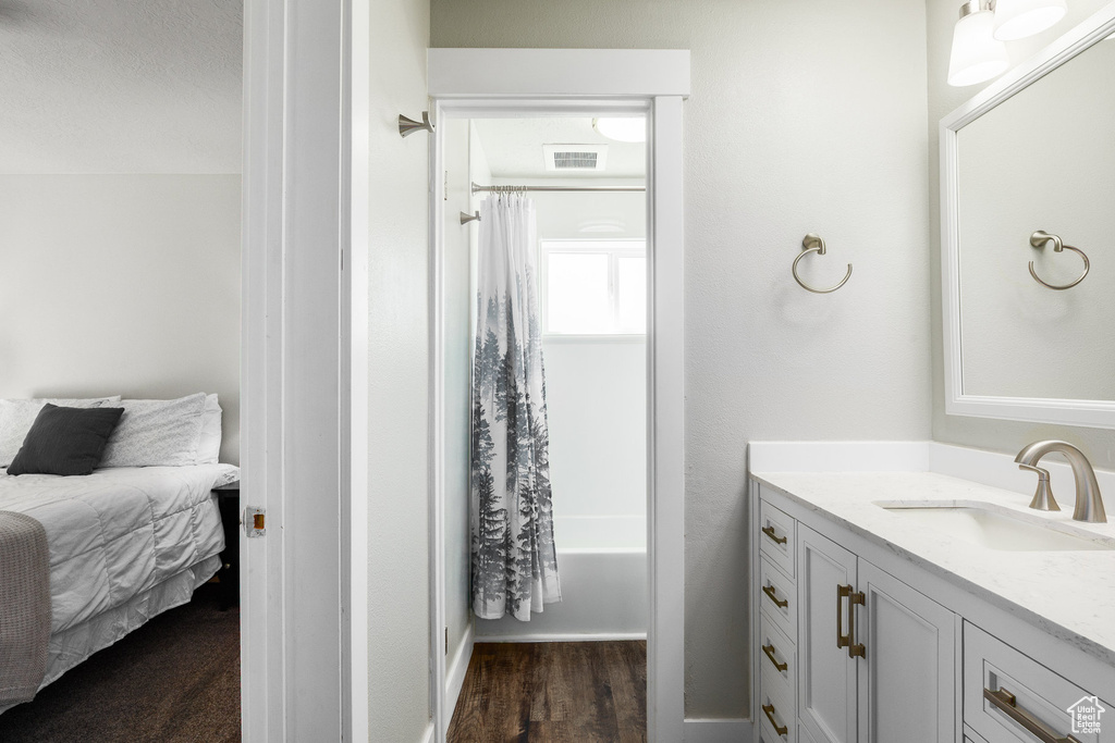 Photo 5 for MLS #2104553 at 649 Swenson Ave #4