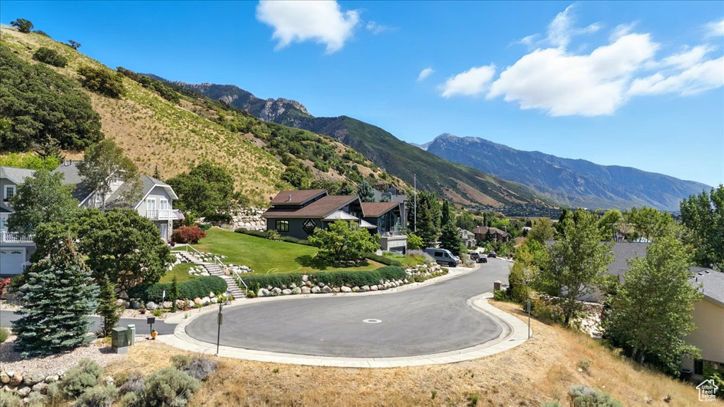 6393 S CREST MOUNT CIR Holladay, UT 84121