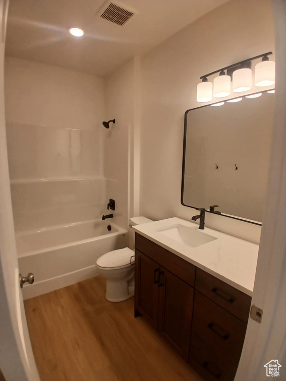 1113 E 160 N Hyde Park, UT 84318
