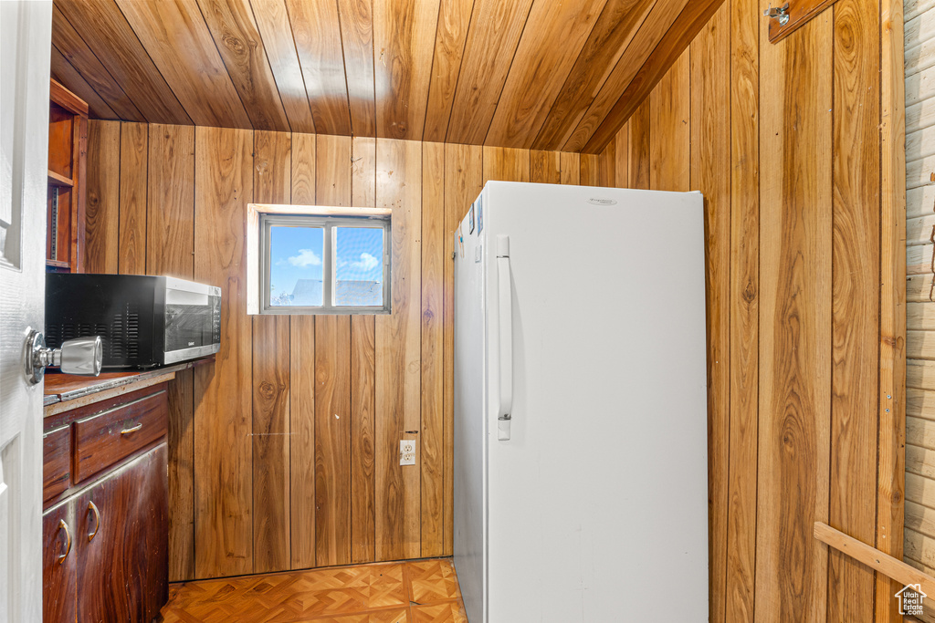 Photo 8 for MLS #2104568 at 106 W 400 North