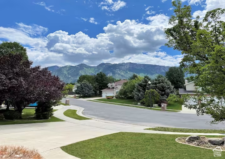 2009 E SWEETBRIAR LN Sandy, UT 84092
