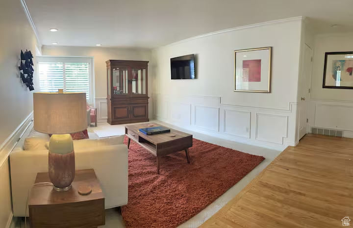 2009 E SWEETBRIAR LN Sandy, UT 84092