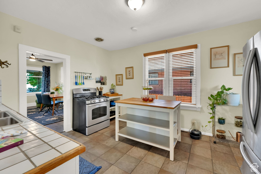 Photo 8 for MLS #2104595 at 2118 S Green St