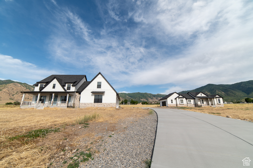 Photo 4 for MLS #2104629 at 2288 N Lincoln Ln #A/B