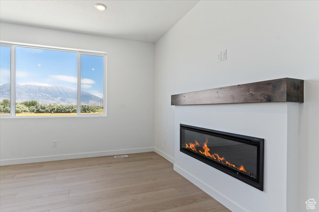 Photo 12 for MLS #2104638 at 162 N Mia Cv #16