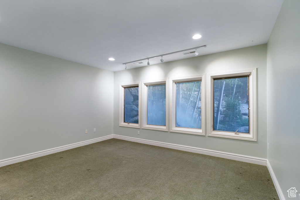 1681 E LAKEVIEW WAY Ogden, UT 84403