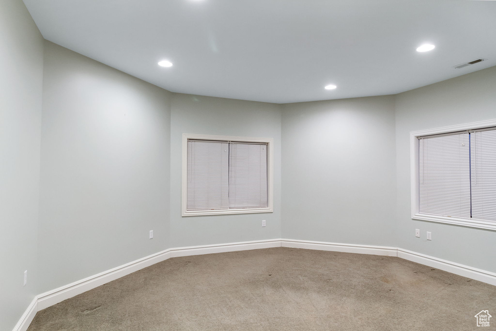 1681 E LAKEVIEW WAY Ogden, UT 84403
