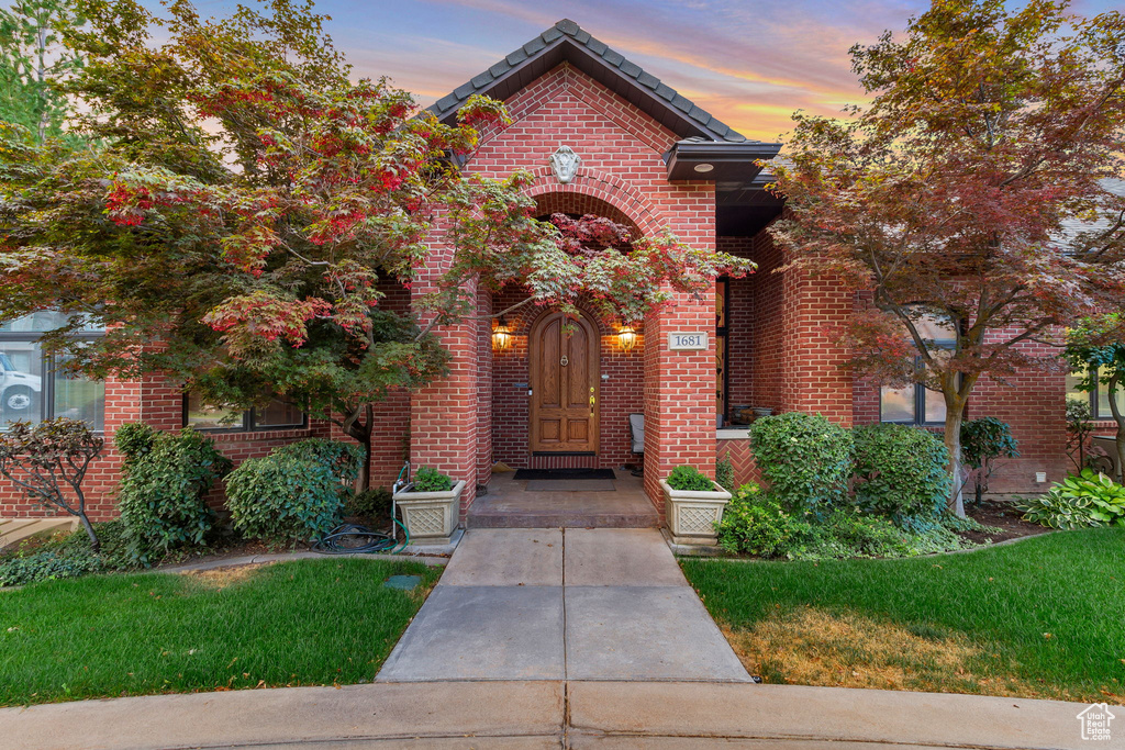 1681 E LAKEVIEW WAY Ogden, UT 84403