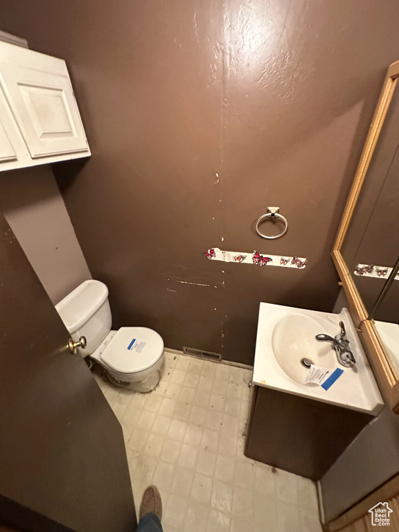 Photo 12 for MLS #2104643 at 75 N Meadow Ln