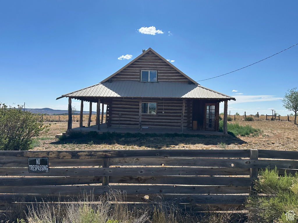 Photo 2 for MLS #2104643 at 75 N Meadow Ln