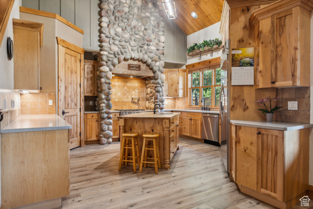 Photo 14 for MLS #2104647 at 2732 W Lizzi Cv