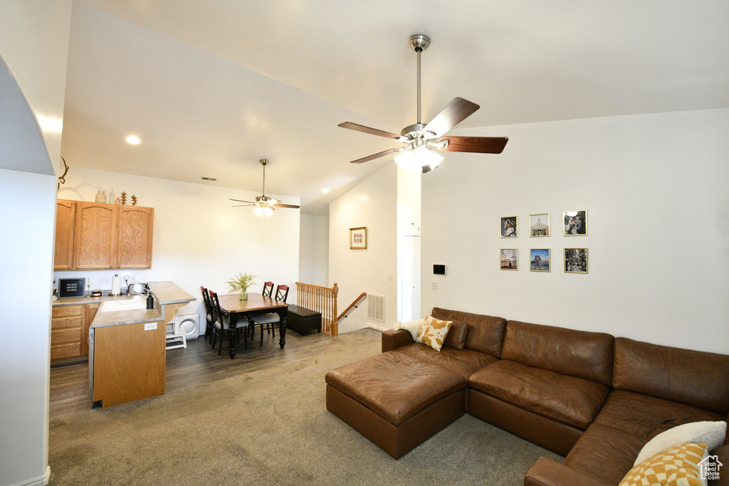 Photo 9 for MLS #2104667 at 433 N Kent Dr
