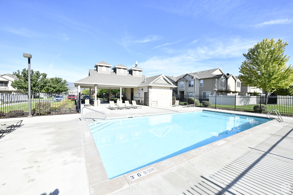 Photo 12 for MLS #2104667 at 433 N Kent Dr
