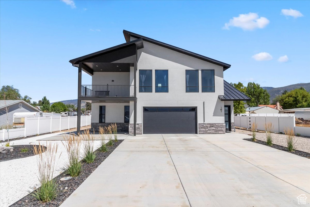 Photo 2 for MLS #2104686 at 167 S 200 West