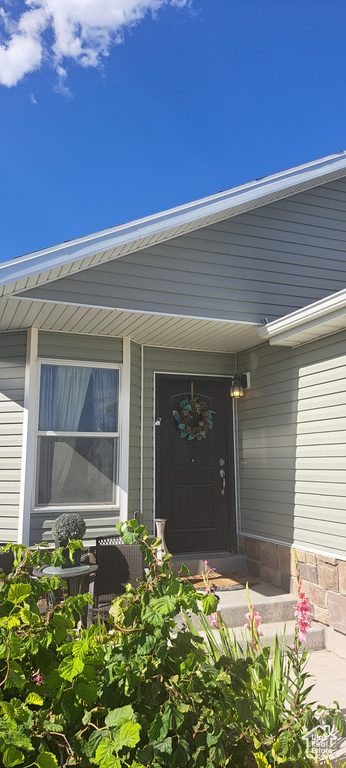 1673 E SLOW WATER WAY Eagle Mountain, UT 84005