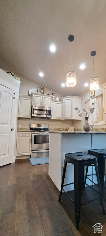 1673 E SLOW WATER WAY Eagle Mountain, UT 84005