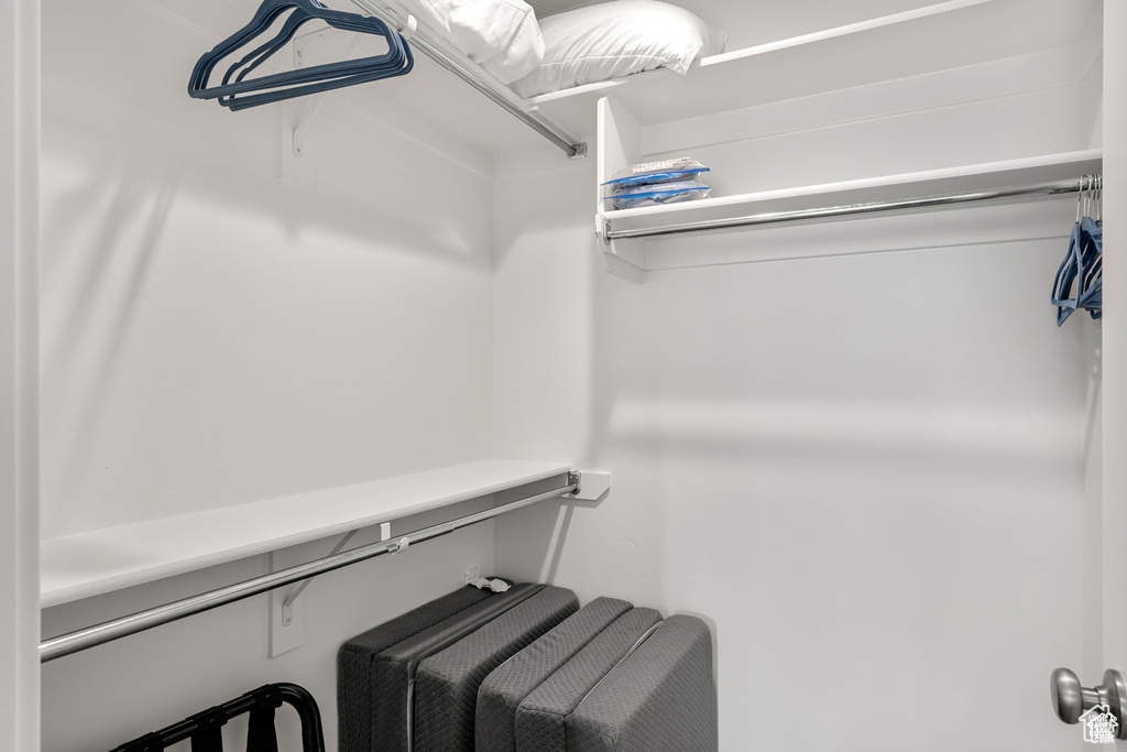 View of walk in closet