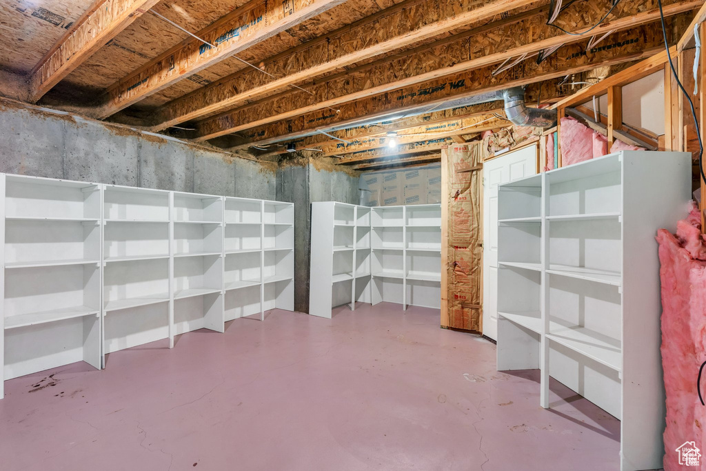 253 RIDGE RD Orem, UT 84057