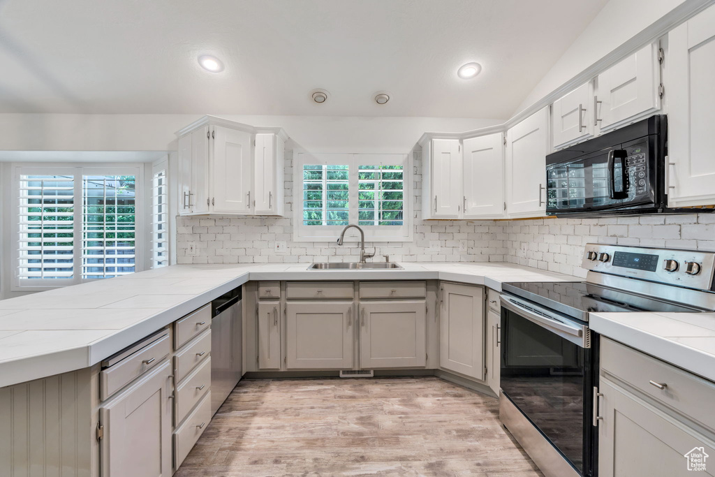 253 RIDGE RD Orem, UT 84057