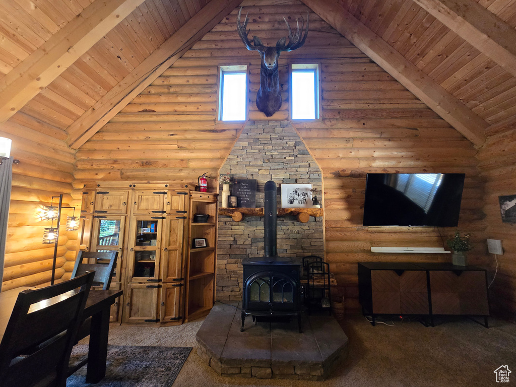 Photo 8 for MLS #2104722 at 725 E Wolf Hollow Rd