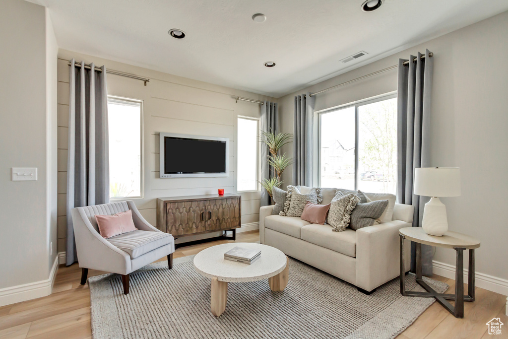 Photo 4 for MLS #2104732 at 1101 W 1580 North #171