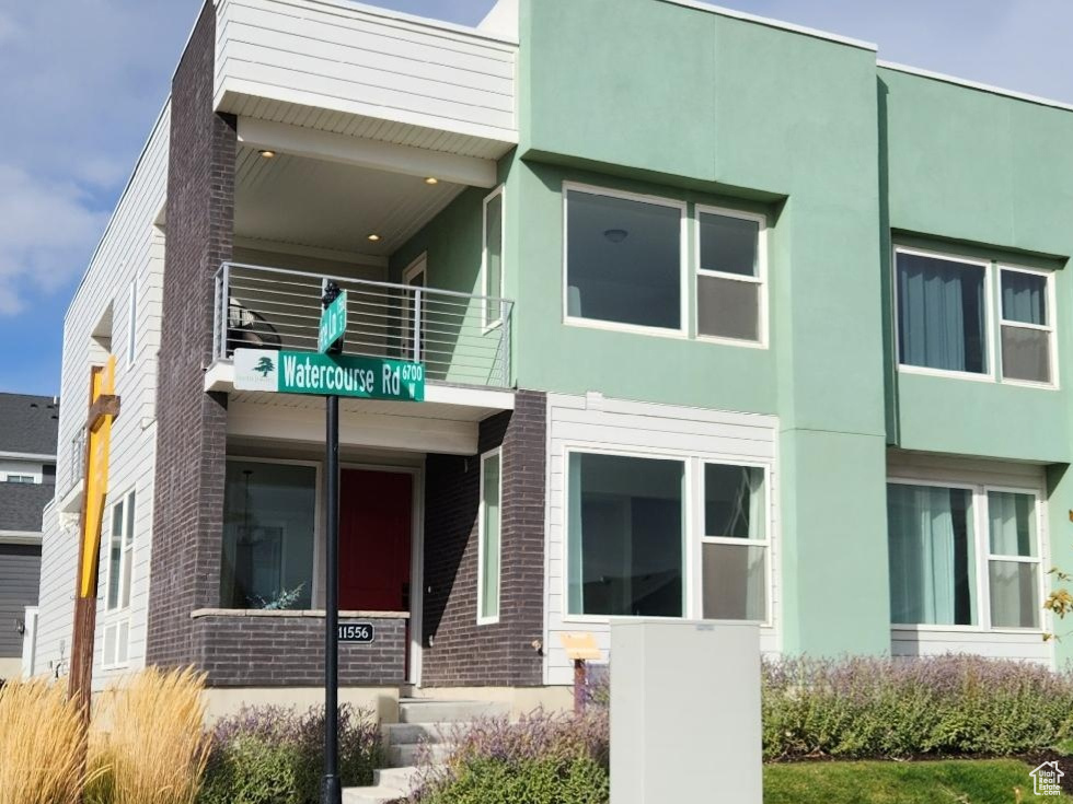 11556 S WATERCOURSE RD #127 South Jordan, UT 84009