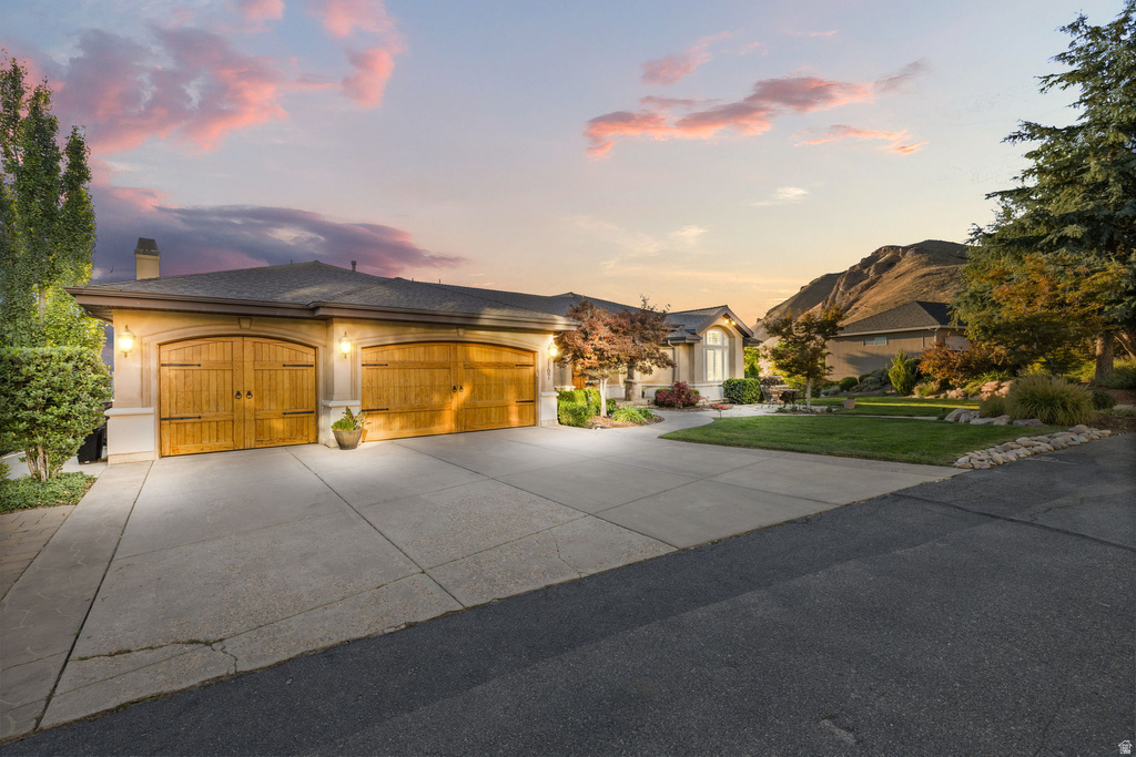 1107 N TWICKENHAM DR Salt Lake City, UT 84103