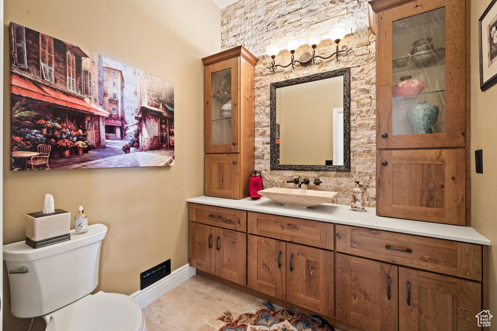 1107 N TWICKENHAM DR Salt Lake City, UT 84103
