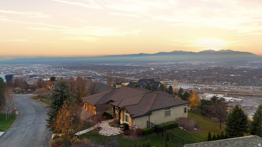 1107 N TWICKENHAM DR Salt Lake City, UT 84103