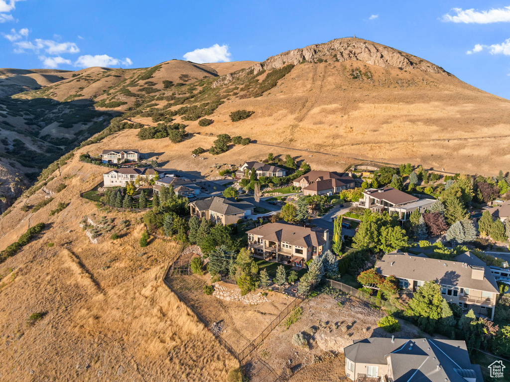 1107 N TWICKENHAM DR Salt Lake City, UT 84103