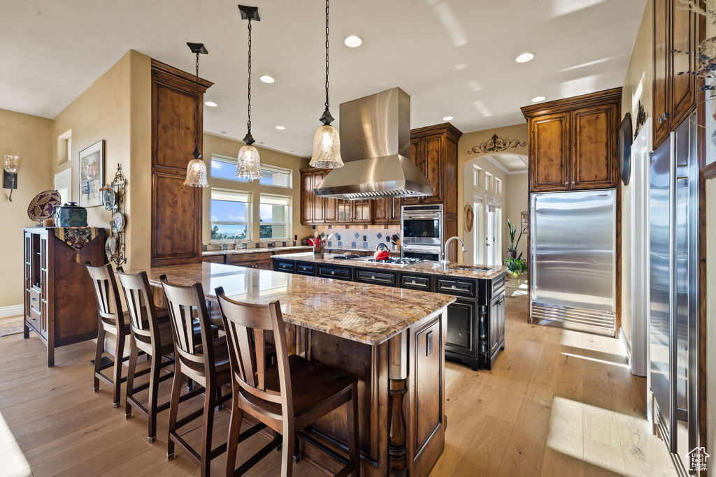 1107 N TWICKENHAM DR Salt Lake City, UT 84103