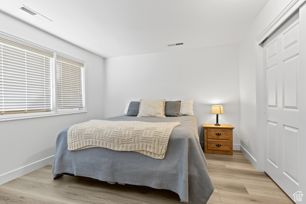 Photo 17 for MLS #2104755 at 275 S Valley View Dr #J202