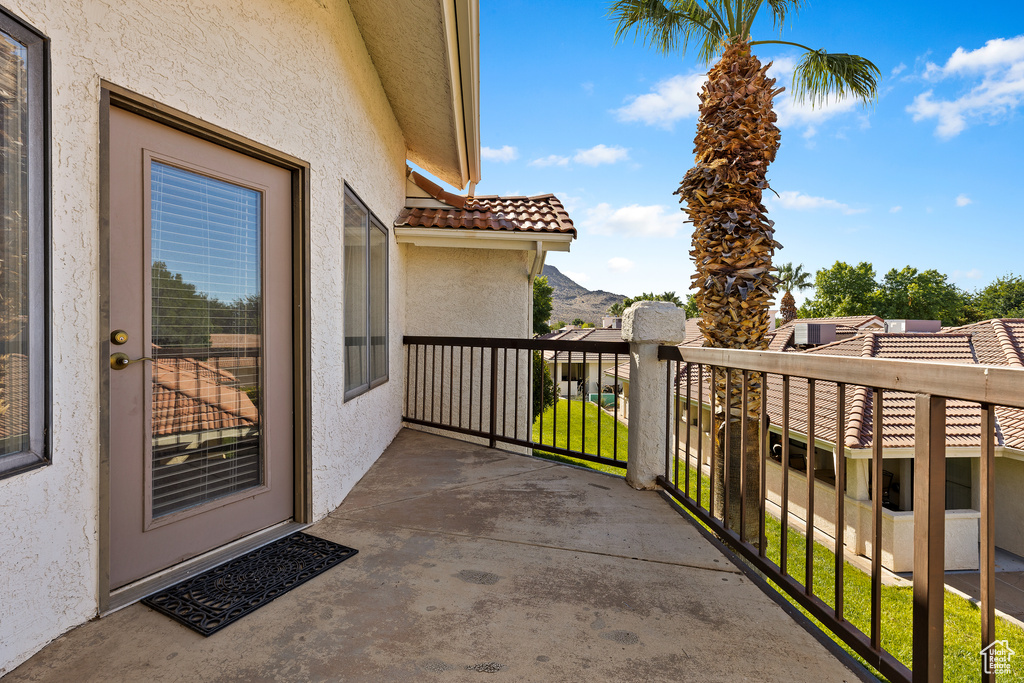 Photo 24 for MLS #2104755 at 275 S Valley View Dr #J202