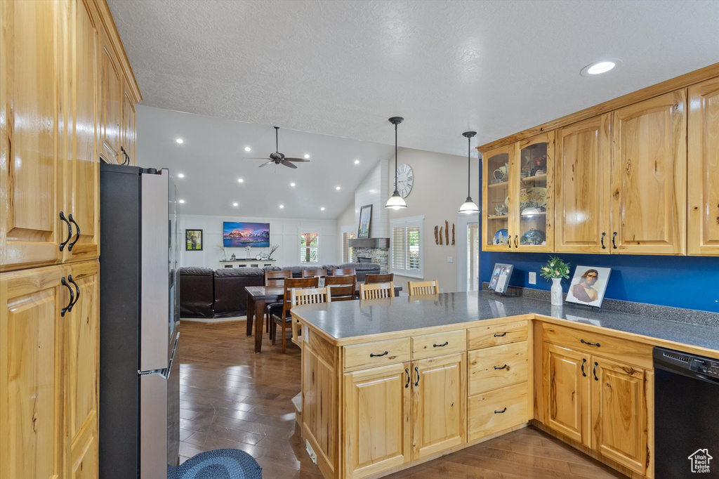 Photo 8 for MLS #2104764 at 475 S 440 East