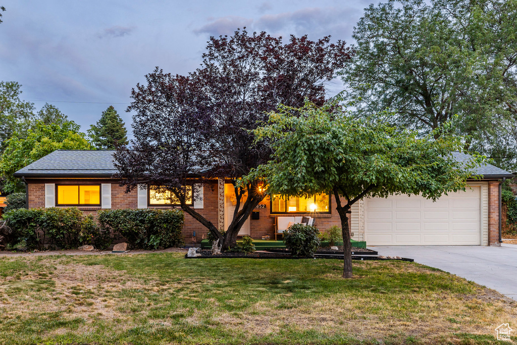 1852 E MEADOW DOWNS WAY Cottonwood Heights, UT 84121