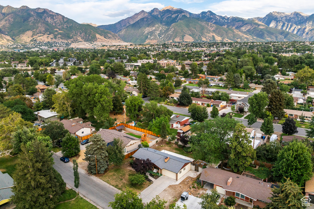 1852 E MEADOW DOWNS WAY Cottonwood Heights, UT 84121