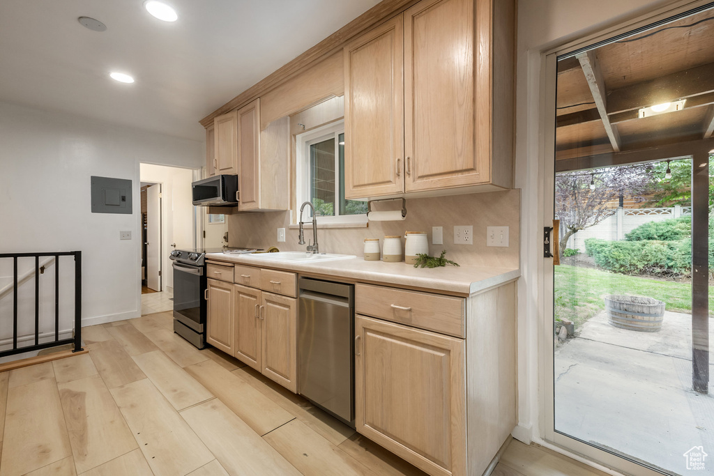 1852 E MEADOW DOWNS WAY Cottonwood Heights, UT 84121