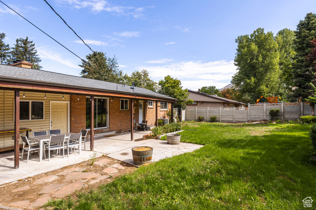 1852 E MEADOW DOWNS WAY Cottonwood Heights, UT 84121