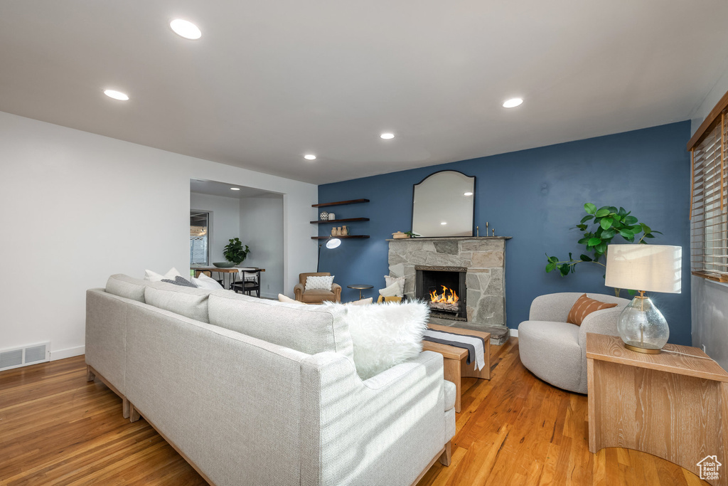 1852 E MEADOW DOWNS WAY Cottonwood Heights, UT 84121