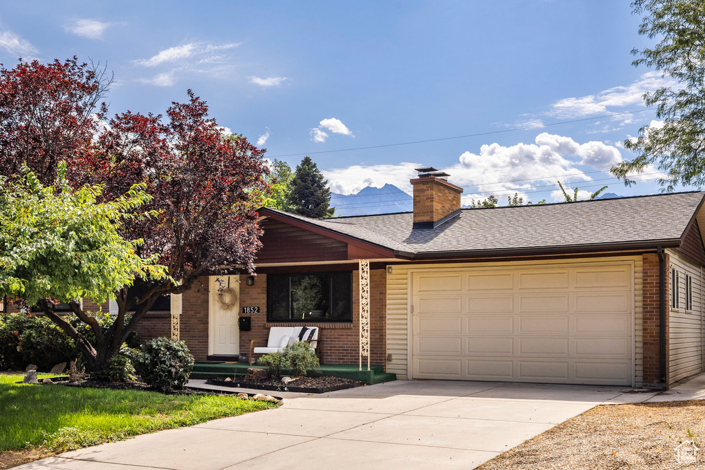 1852 E MEADOW DOWNS WAY Cottonwood Heights, UT 84121
