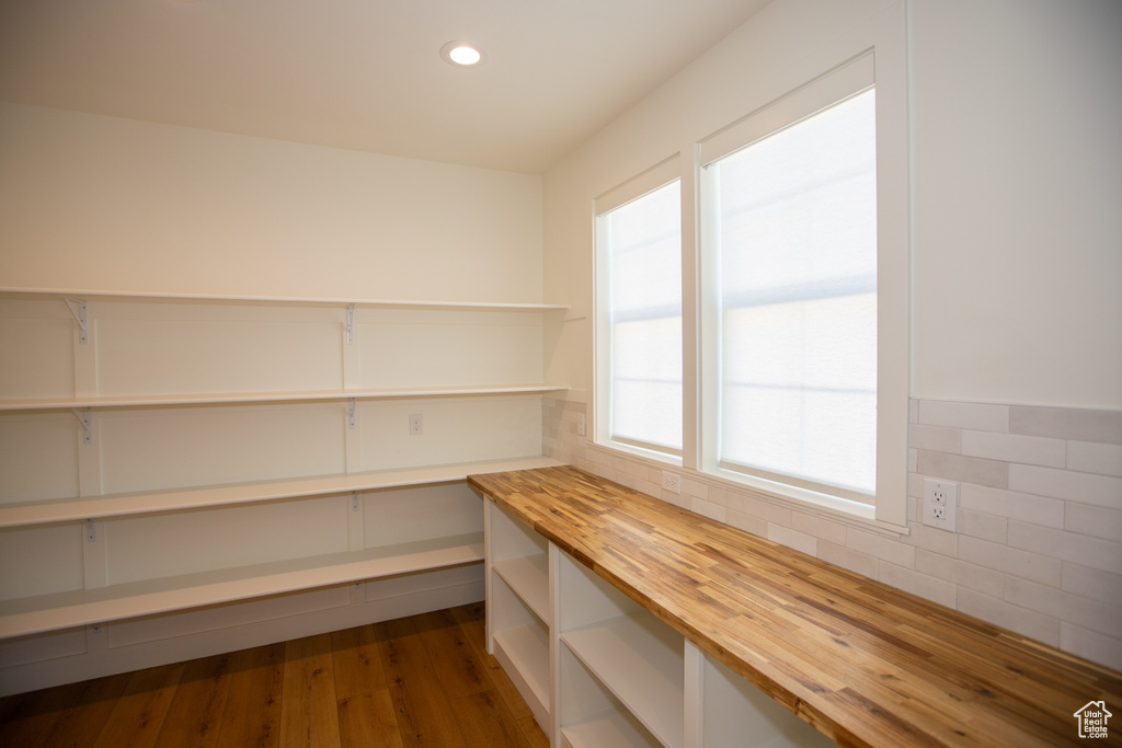 1952 W COMANCHE CIR Farmington, UT 84025