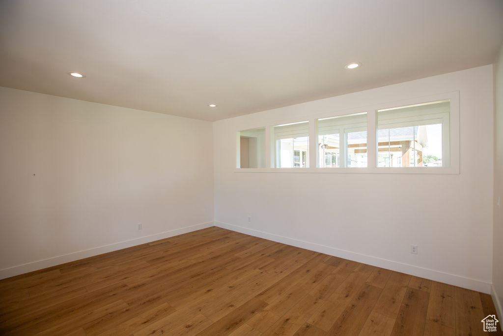 1952 W COMANCHE CIR Farmington, UT 84025