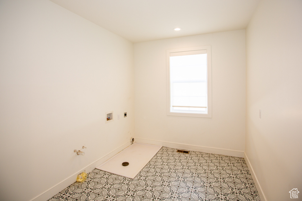 1952 W COMANCHE CIR Farmington, UT 84025